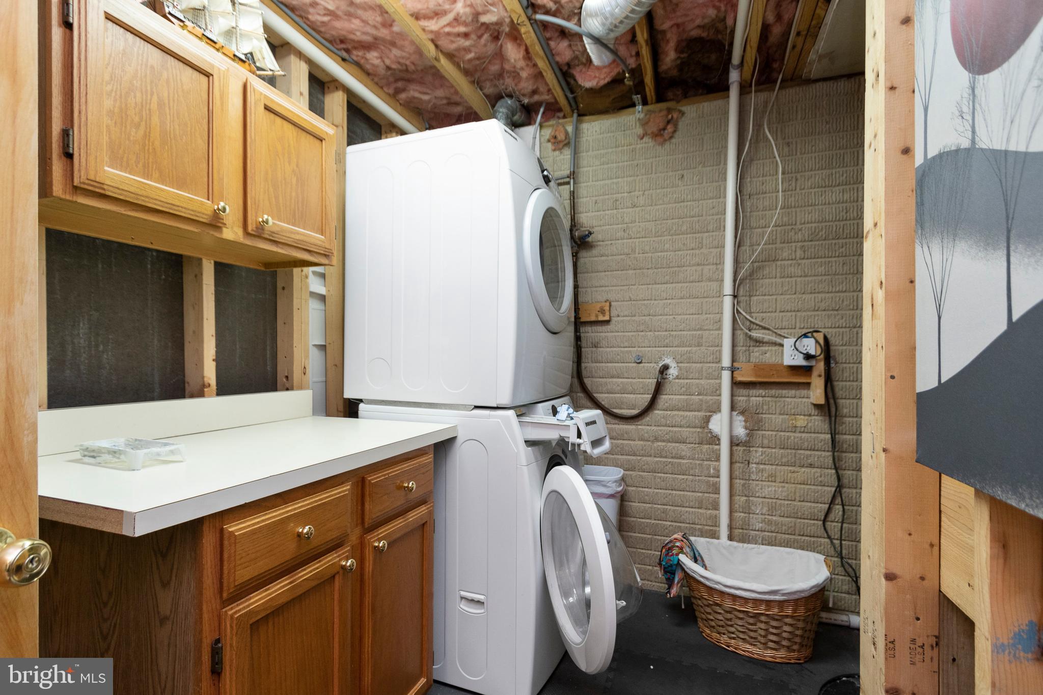 HAMPTON OAKS - Residential