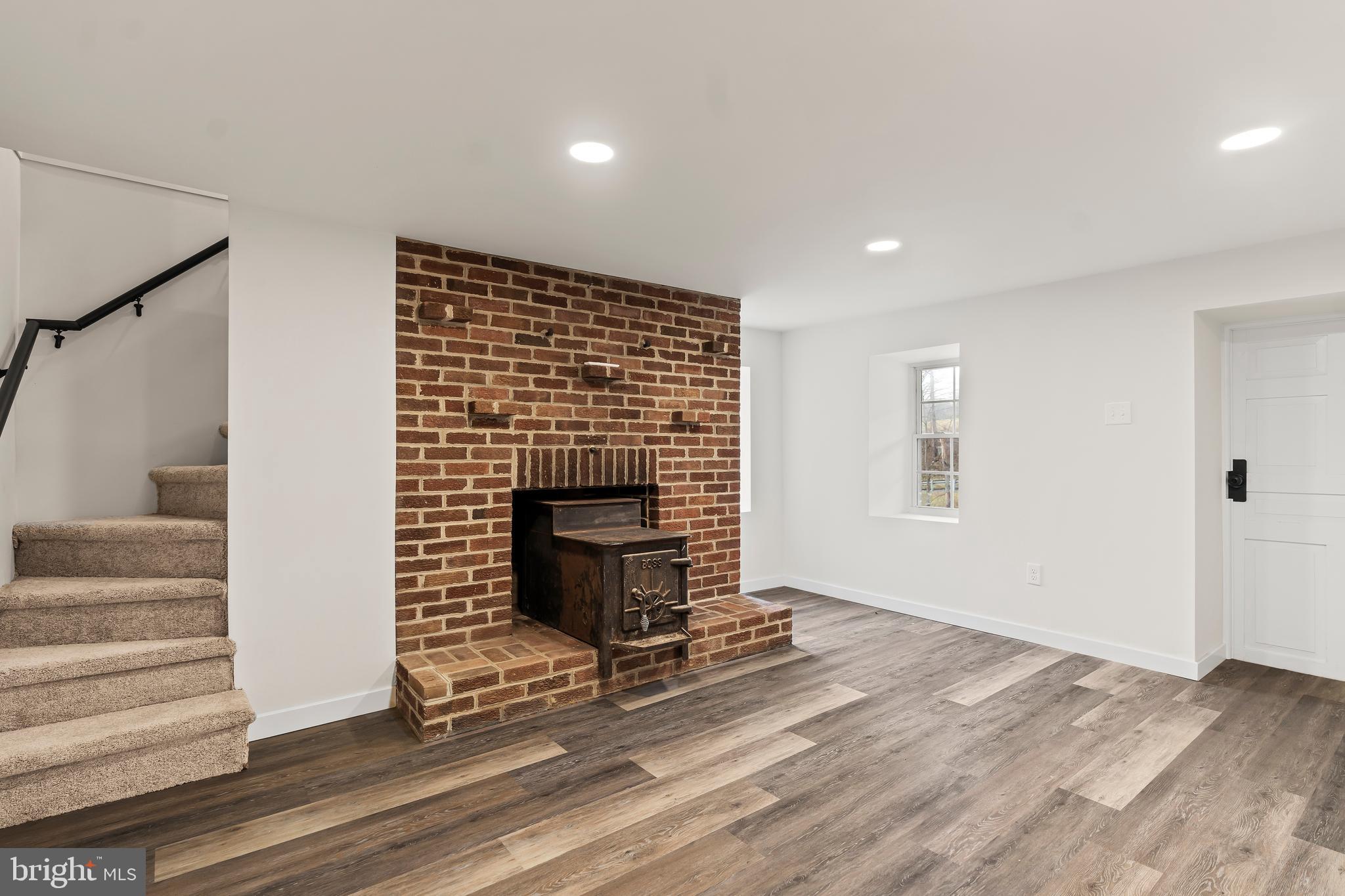 MYERSVILLE - Residential