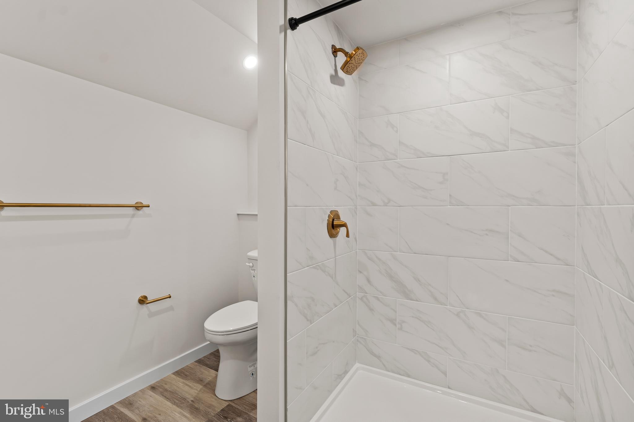 MYERSVILLE - Residential