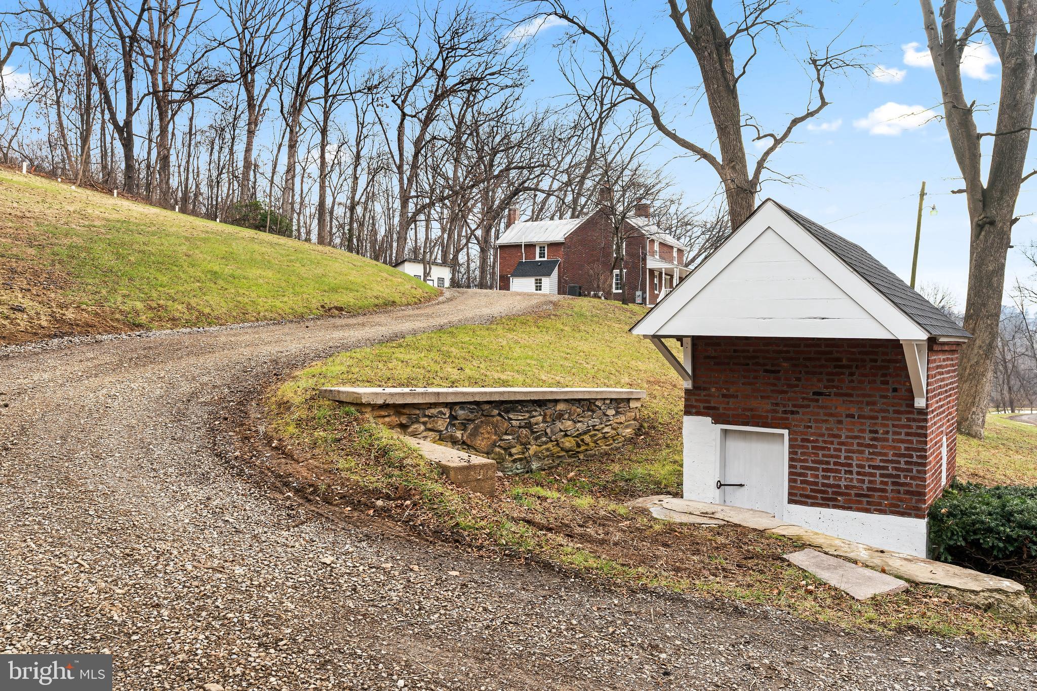 MYERSVILLE - Residential