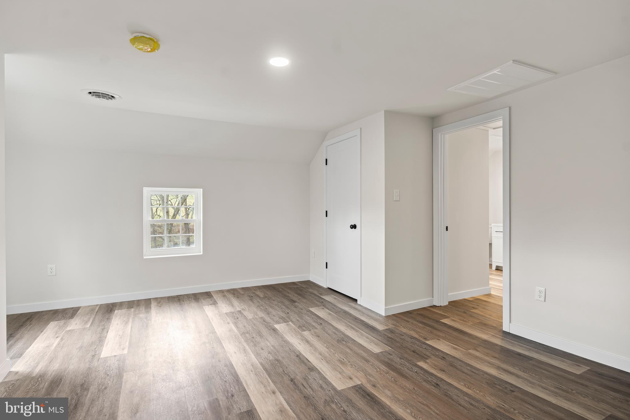 MYERSVILLE - Residential