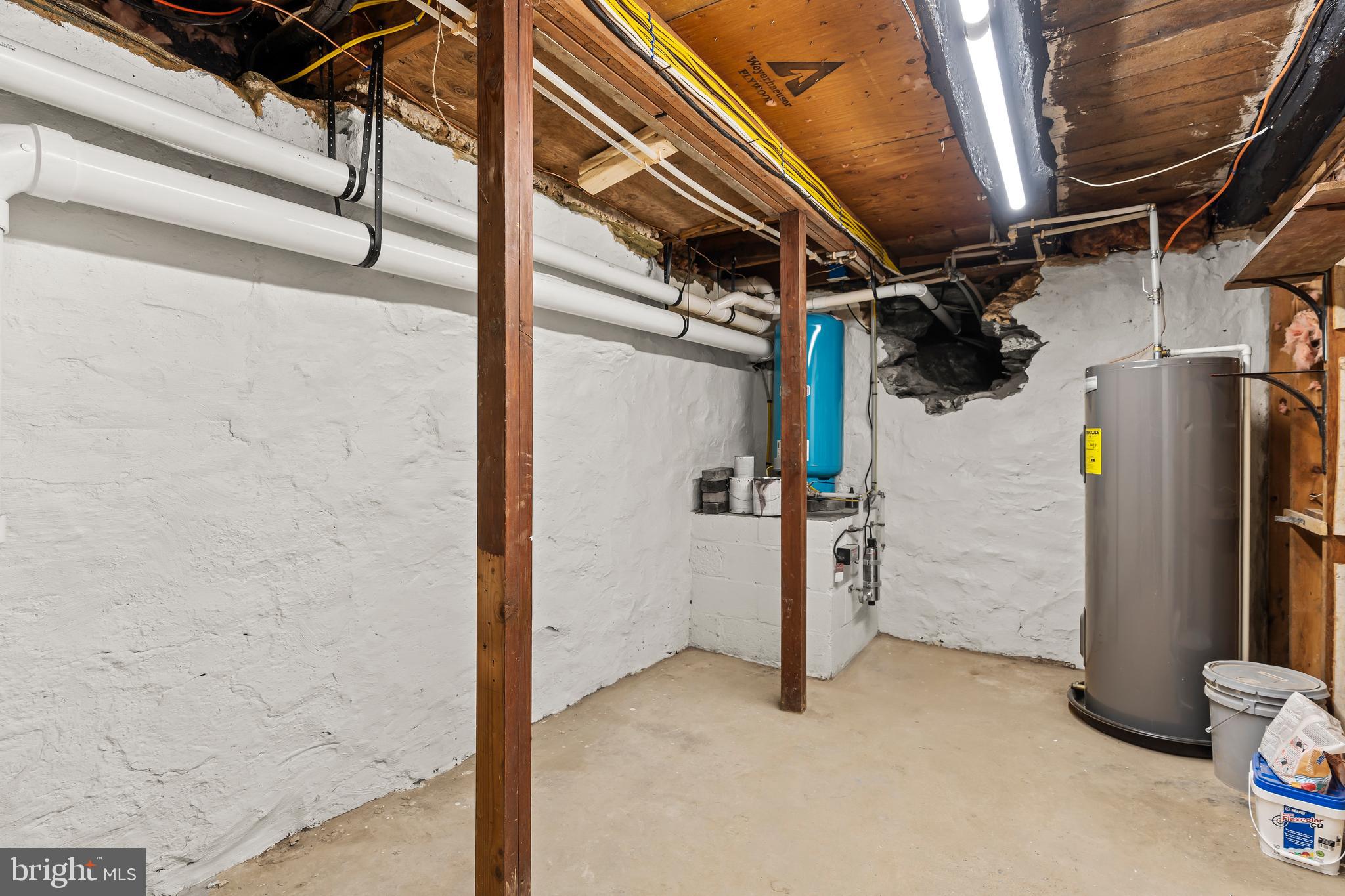 MYERSVILLE - Residential