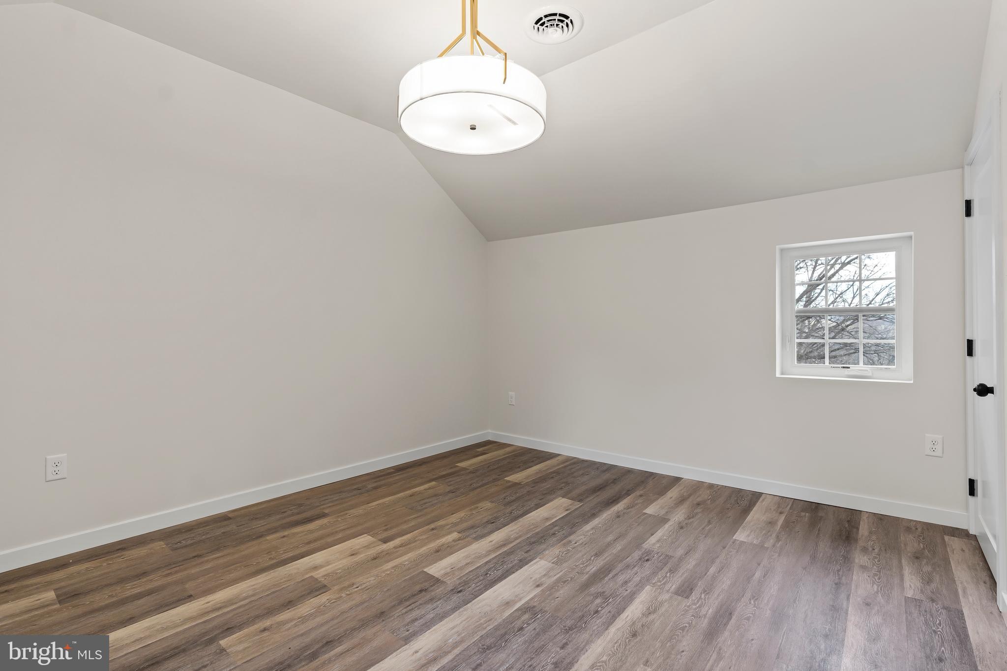 MYERSVILLE - Residential