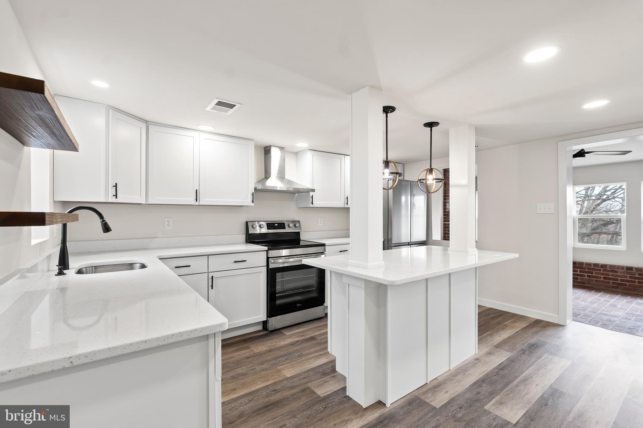 MYERSVILLE - Residential