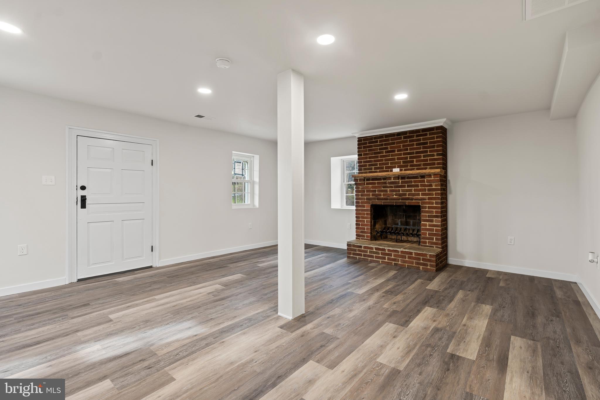 MYERSVILLE - Residential