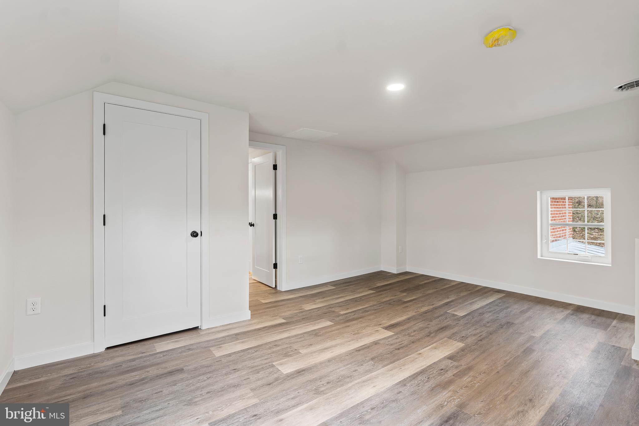 MYERSVILLE - Residential