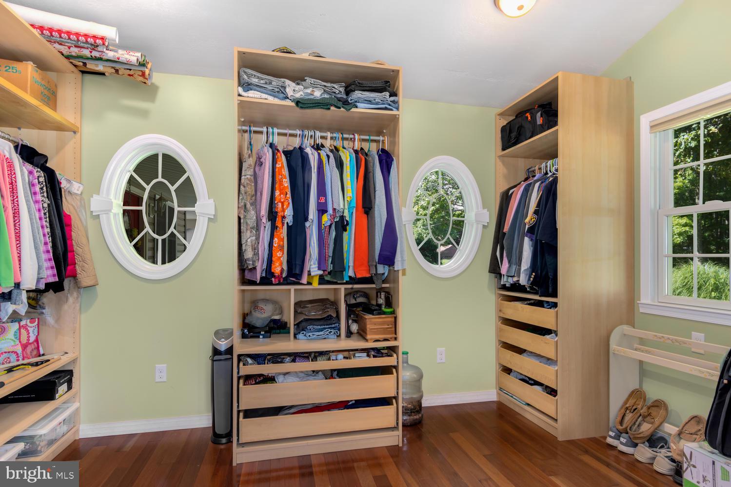 KENT ISLAND ESTATES - Residential