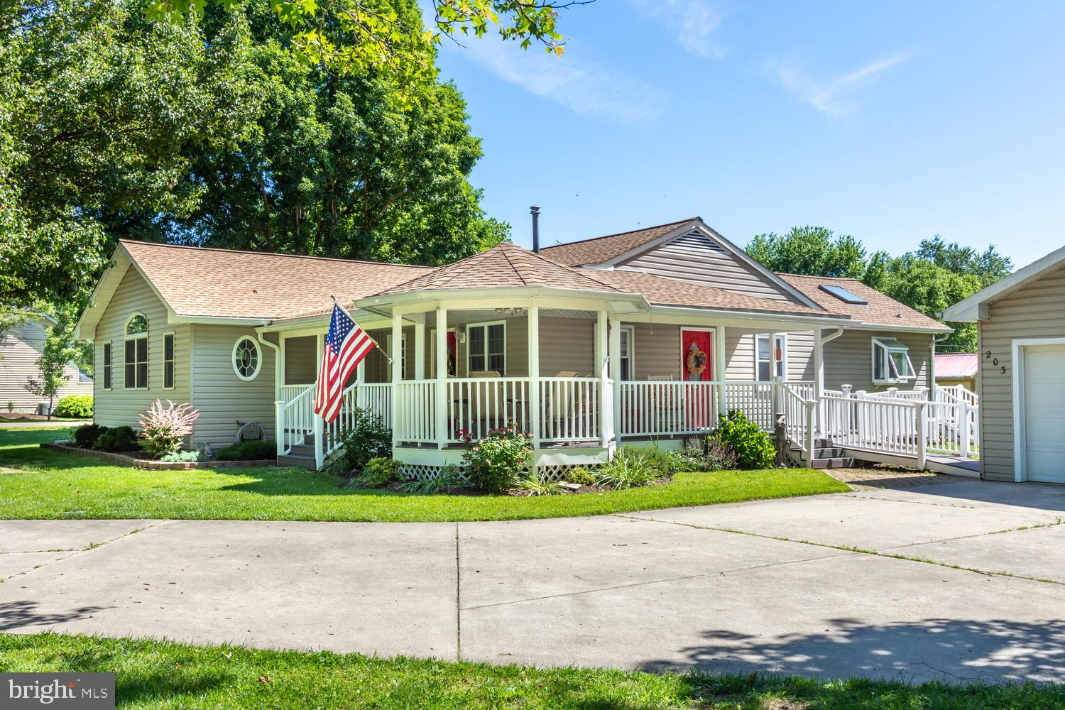 KENT ISLAND ESTATES - Residential