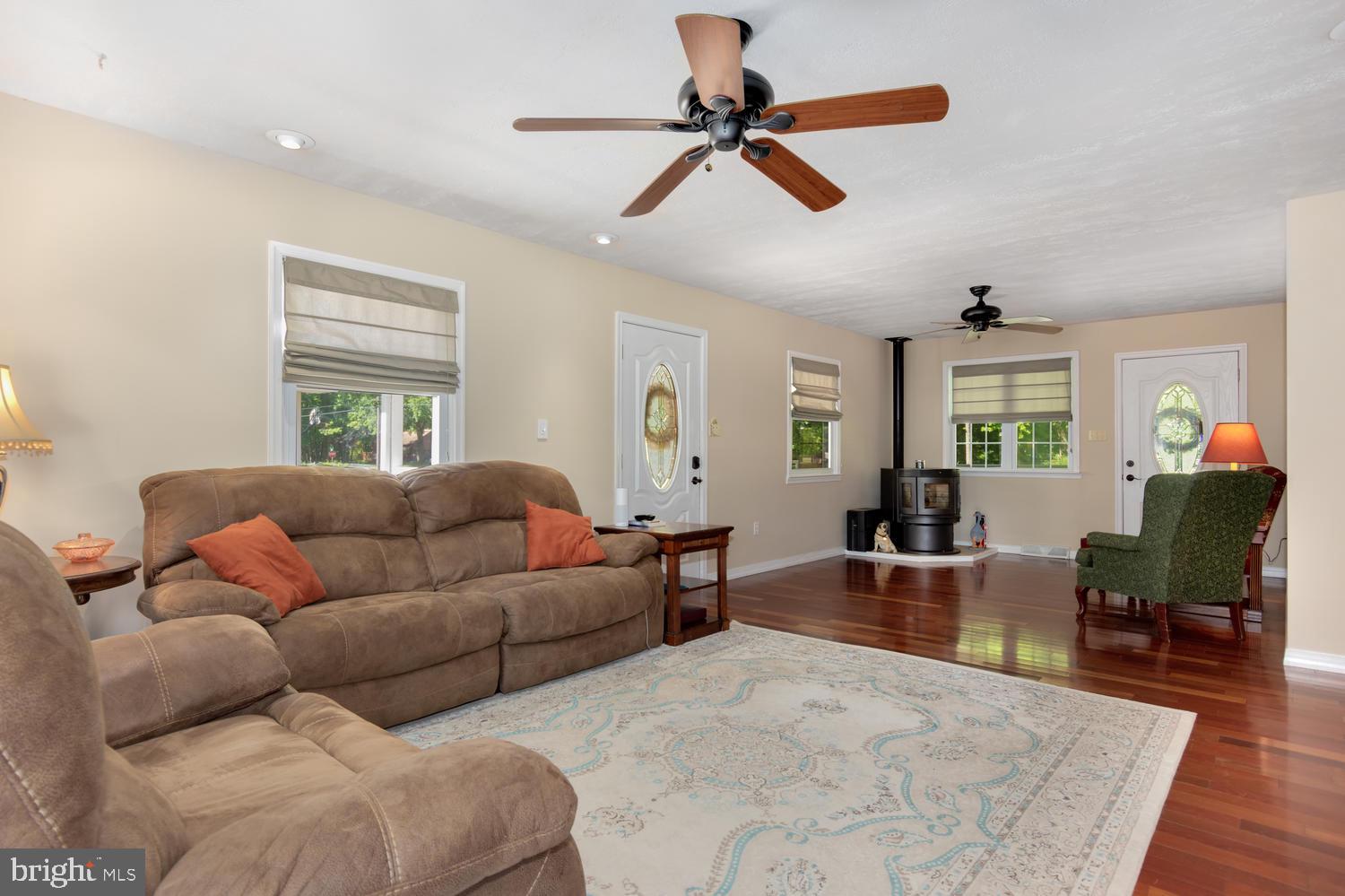 KENT ISLAND ESTATES - Residential