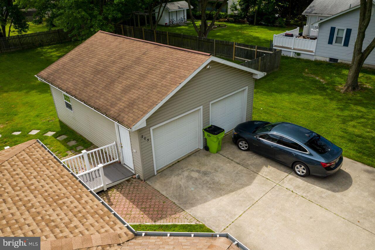 KENT ISLAND ESTATES - Residential