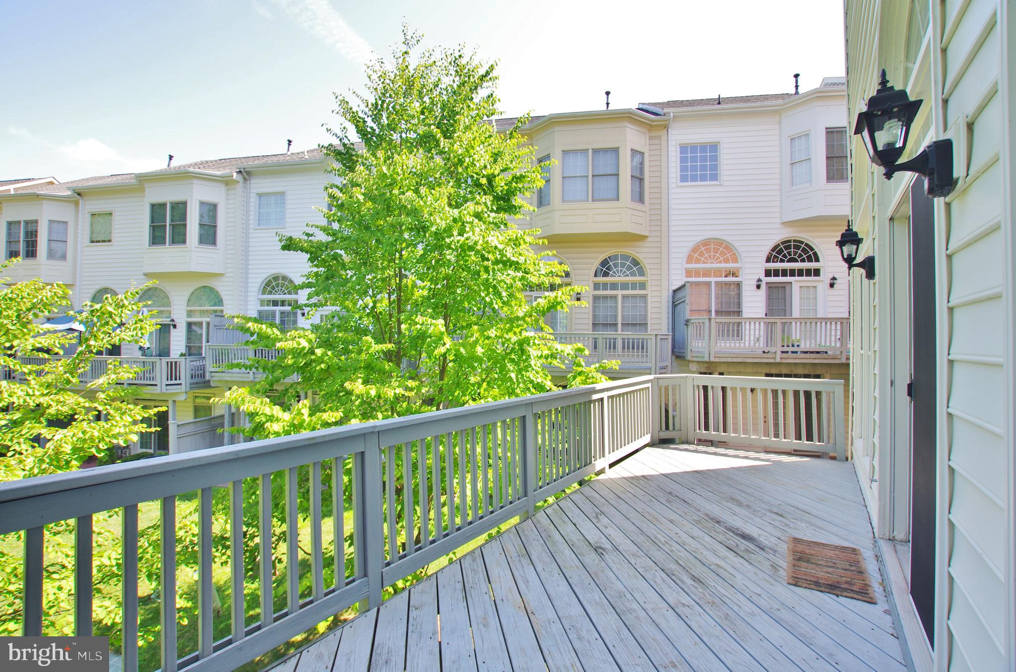 TYSONS VILLAGE - Residential Lease