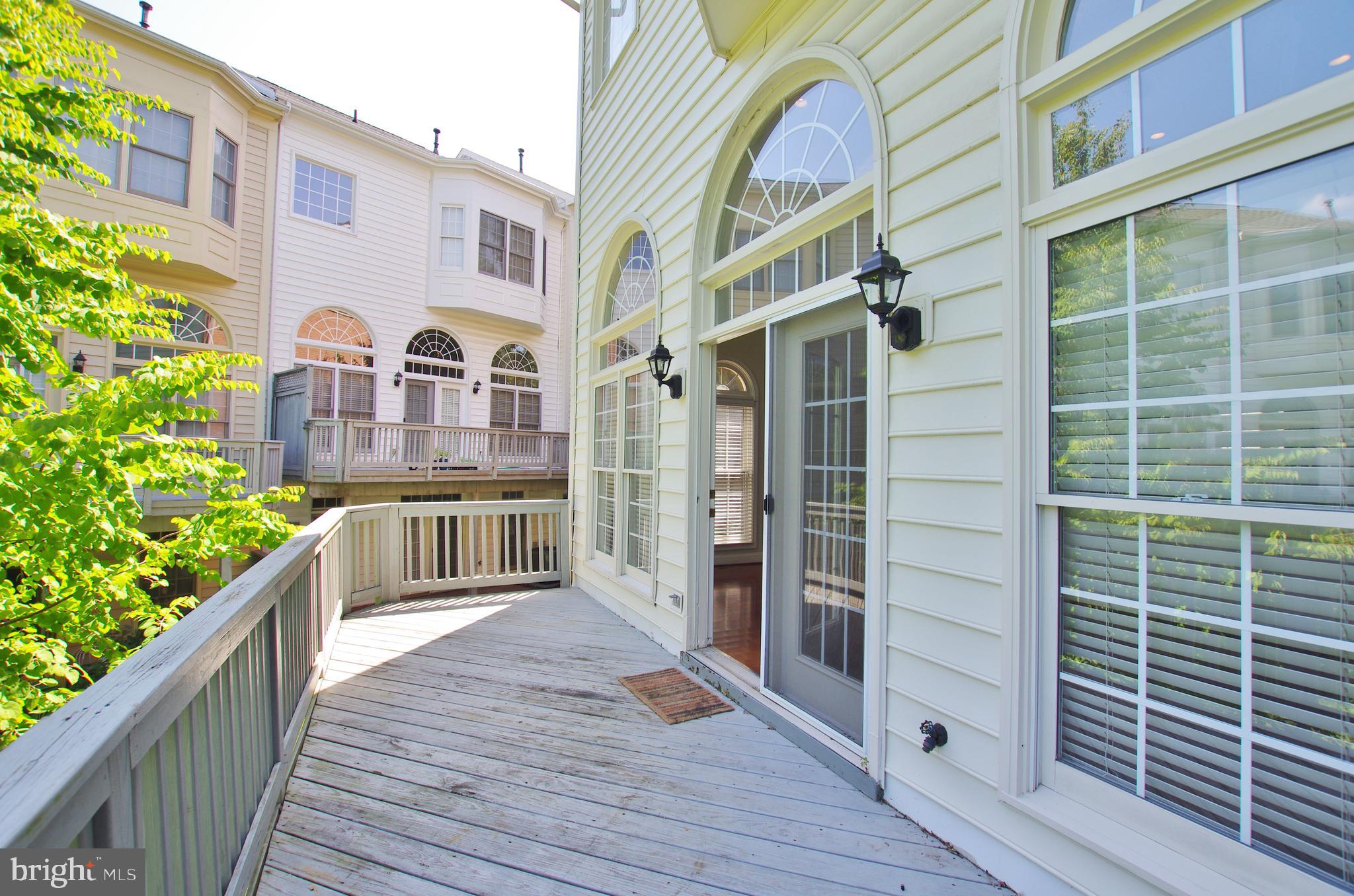 TYSONS VILLAGE - Residential Lease