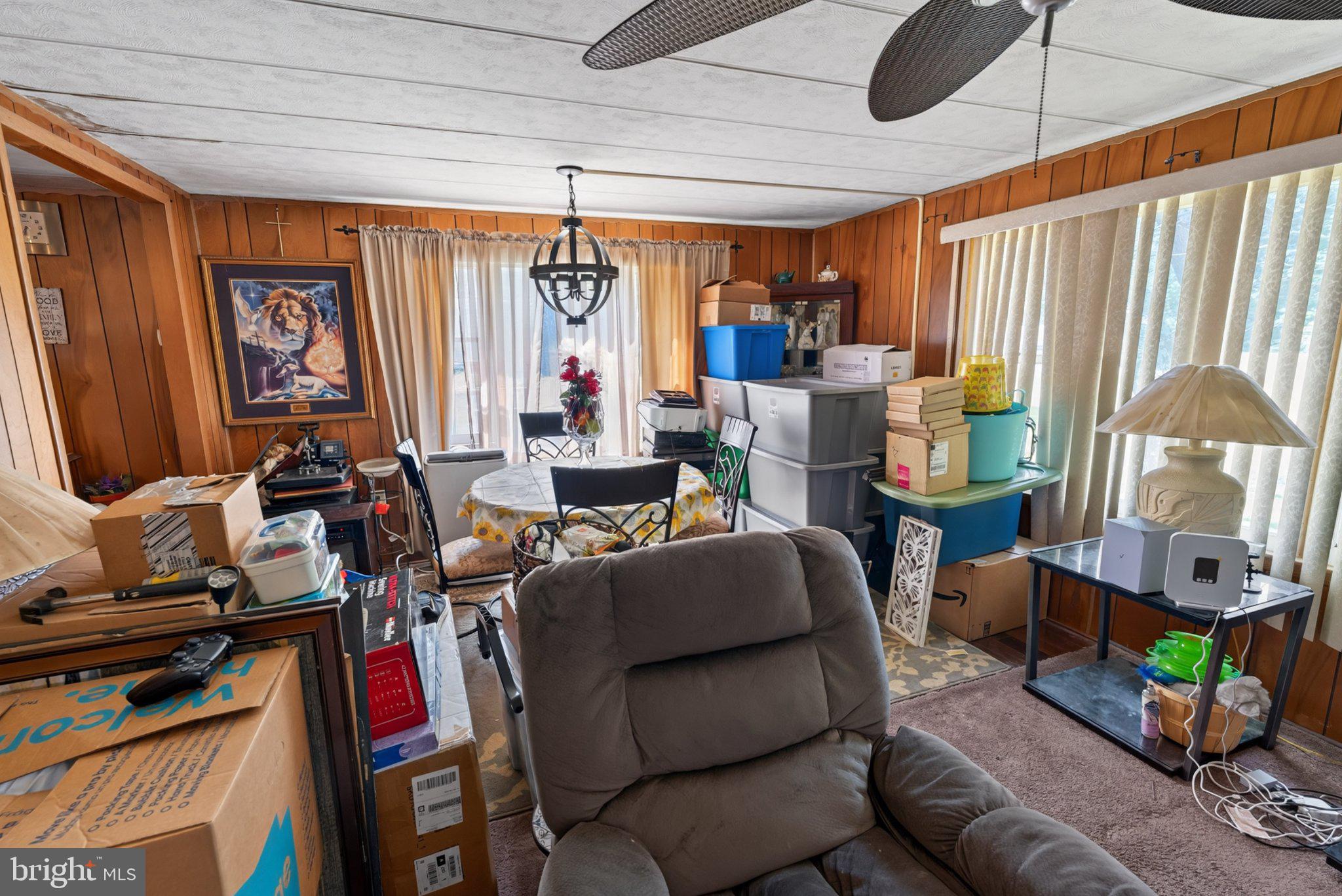 16897 DUPONT BOULEVARD