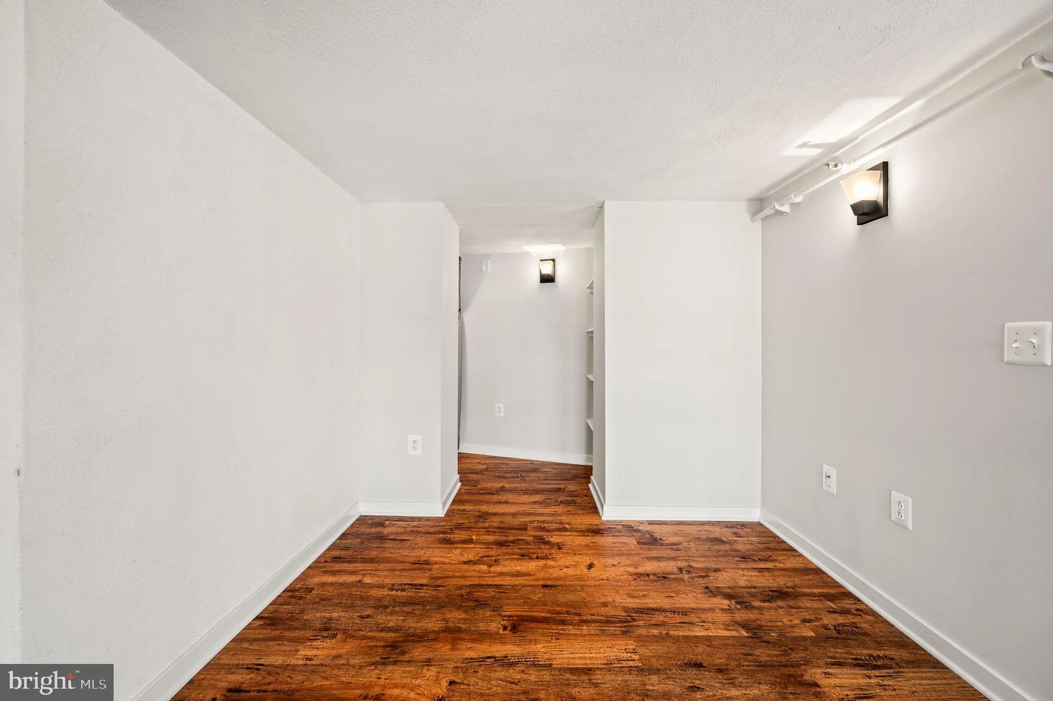 Philadelphia, Pennsylvania 19147, United States, 1 Bedroom Bedrooms, ,1 BathroomBathrooms,Residential,Active,2205