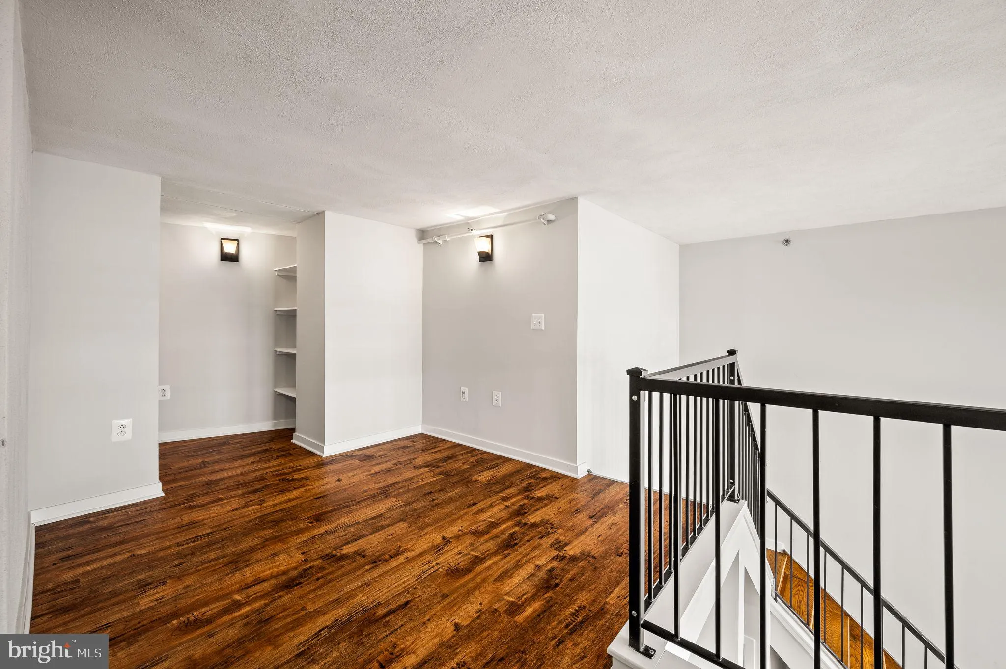 Philadelphia, Pennsylvania 19147, United States, 1 Bedroom Bedrooms, ,1 BathroomBathrooms,Residential,Active,2205