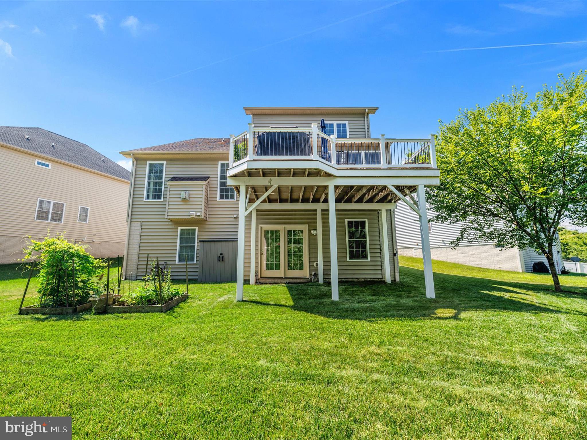 MARLBORO RIDGE - Residential