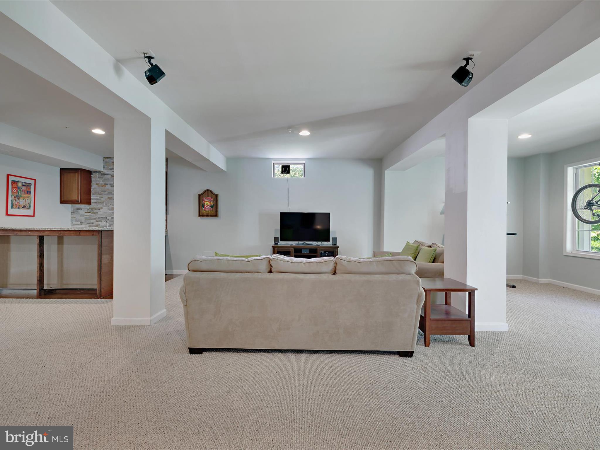 MARLBORO RIDGE - Residential