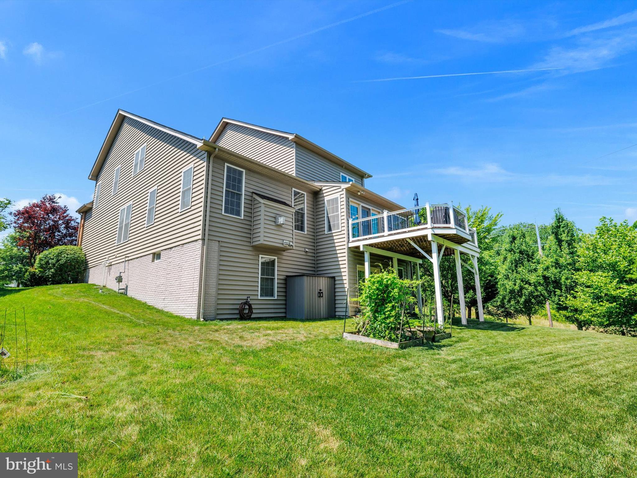 MARLBORO RIDGE - Residential