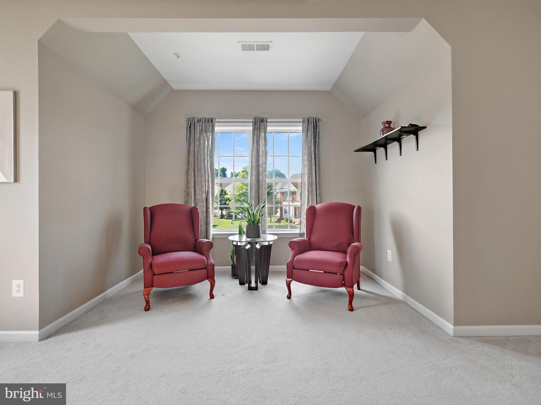 MARLBORO RIDGE - Residential