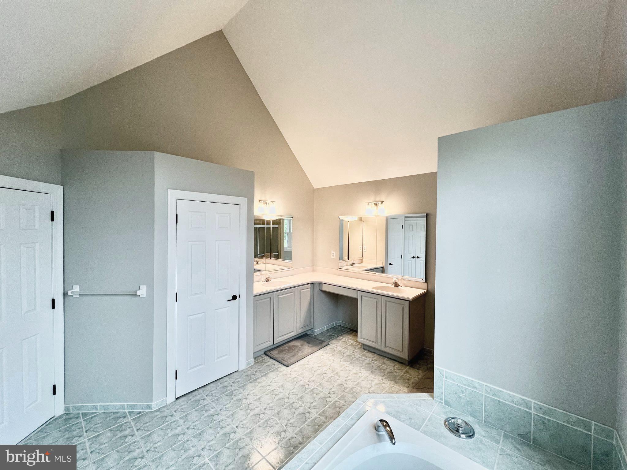 MALVERN HUNT - Residential