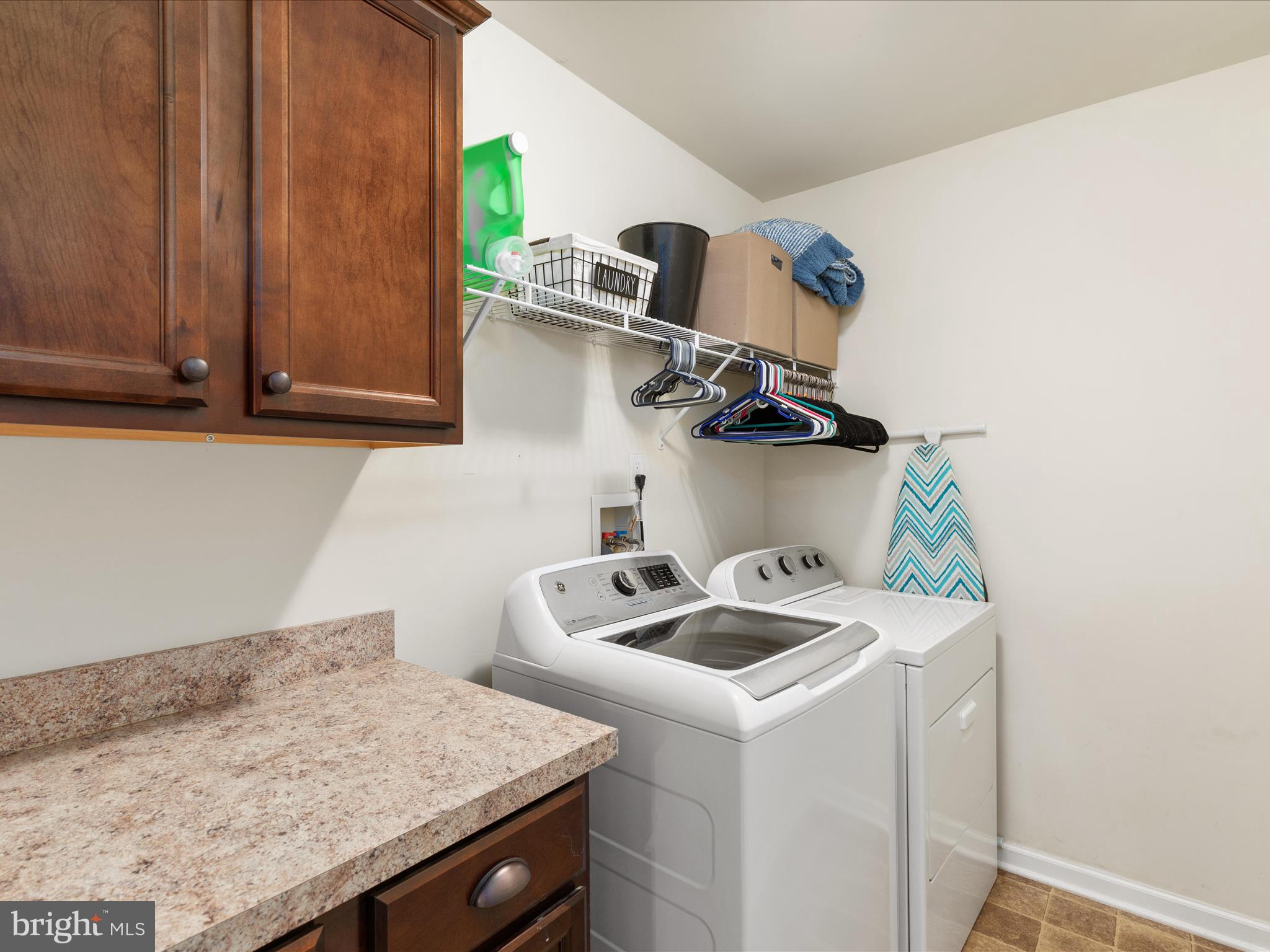 RED HILL - Residential