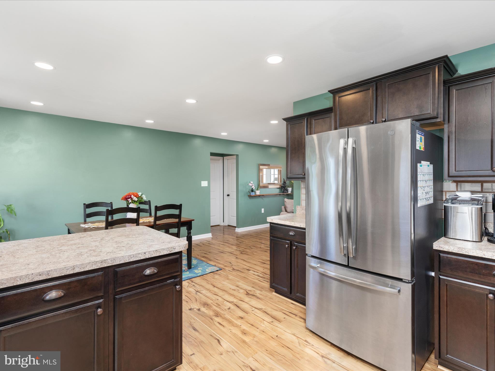 RED HILL - Residential