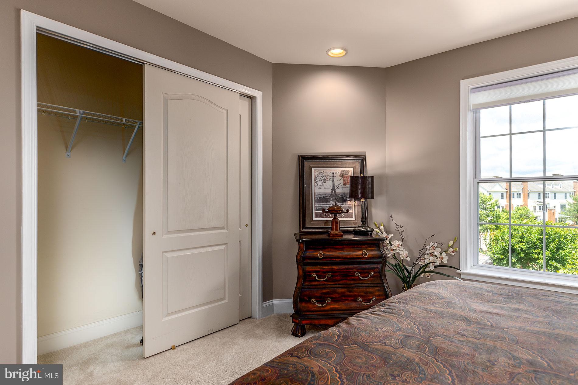 DOMINION VALLEY COUNTRY CLUB - Residential