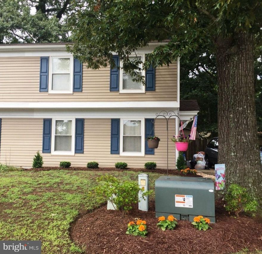 Own for less than rent. Well maintained duplex at the end of the cul de sac.  Fenced yard w/double gate. Private extended driveway with ample parking area.10x12 Shed w/loft and electric.  Enjoy those summer cookouts on your private back patio.Updates throughout (Roof,gutters,siding,windows,kitchen & Ba) make this home move in ready. Home Warranty   Community center, pool and tot lot.