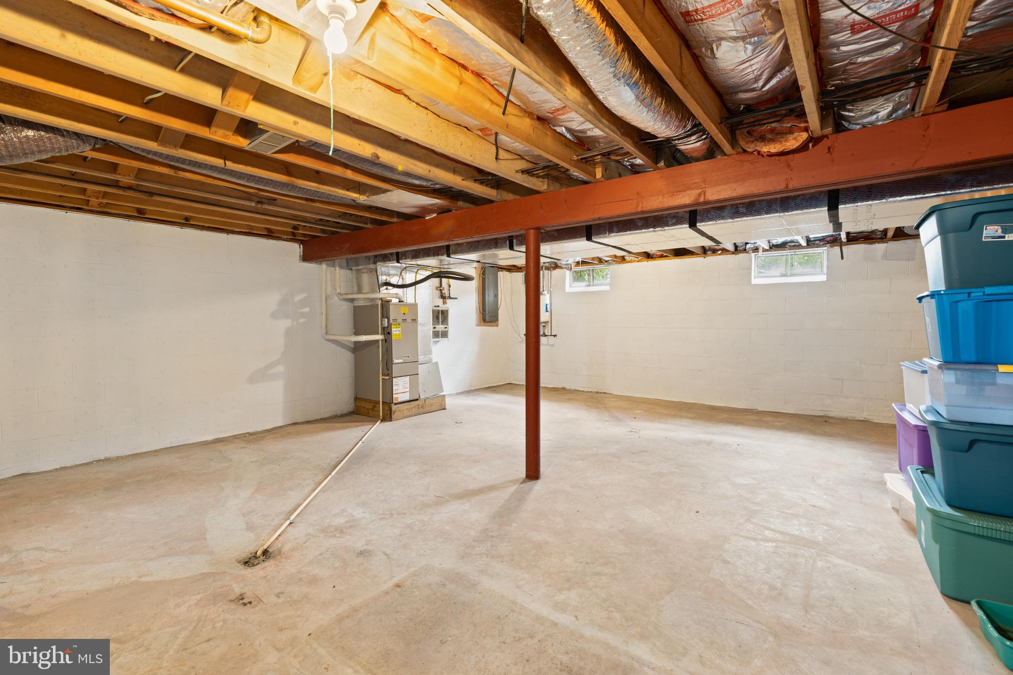 SHADY ACRES - Residential