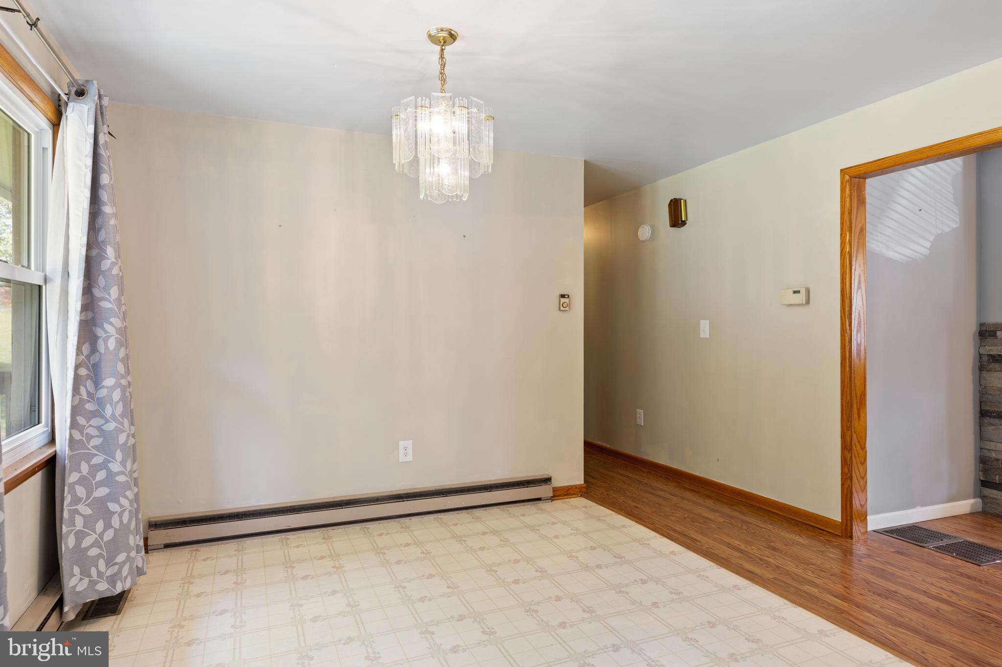 SHADY ACRES - Residential