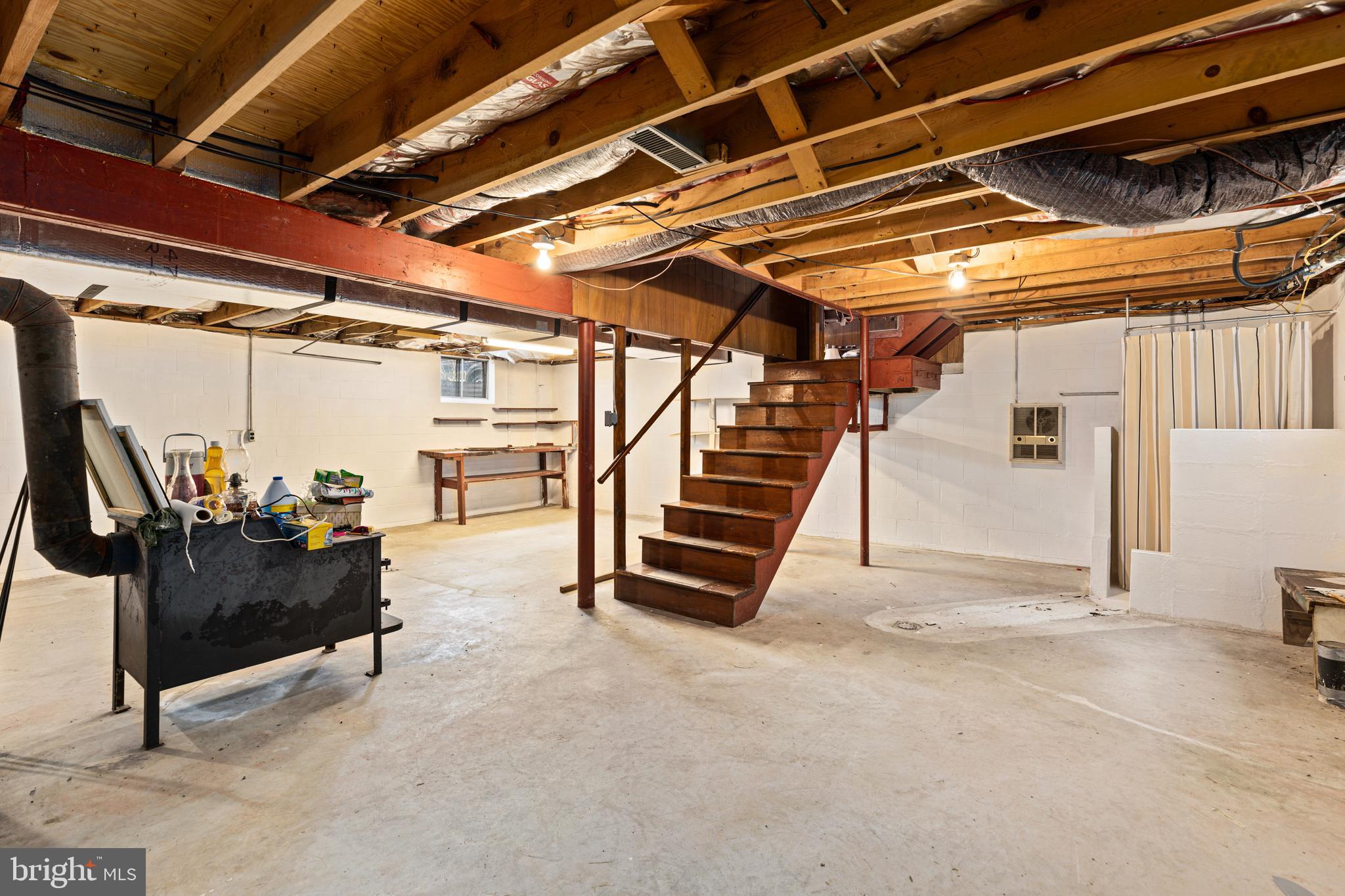 SHADY ACRES - Residential