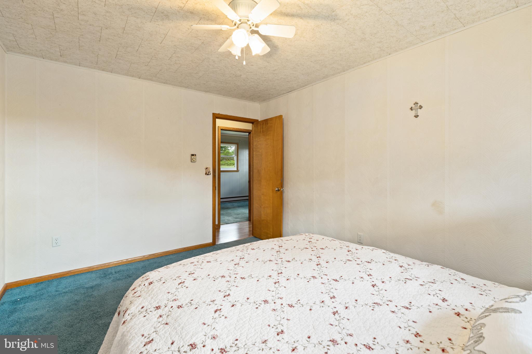 SHADY ACRES - Residential