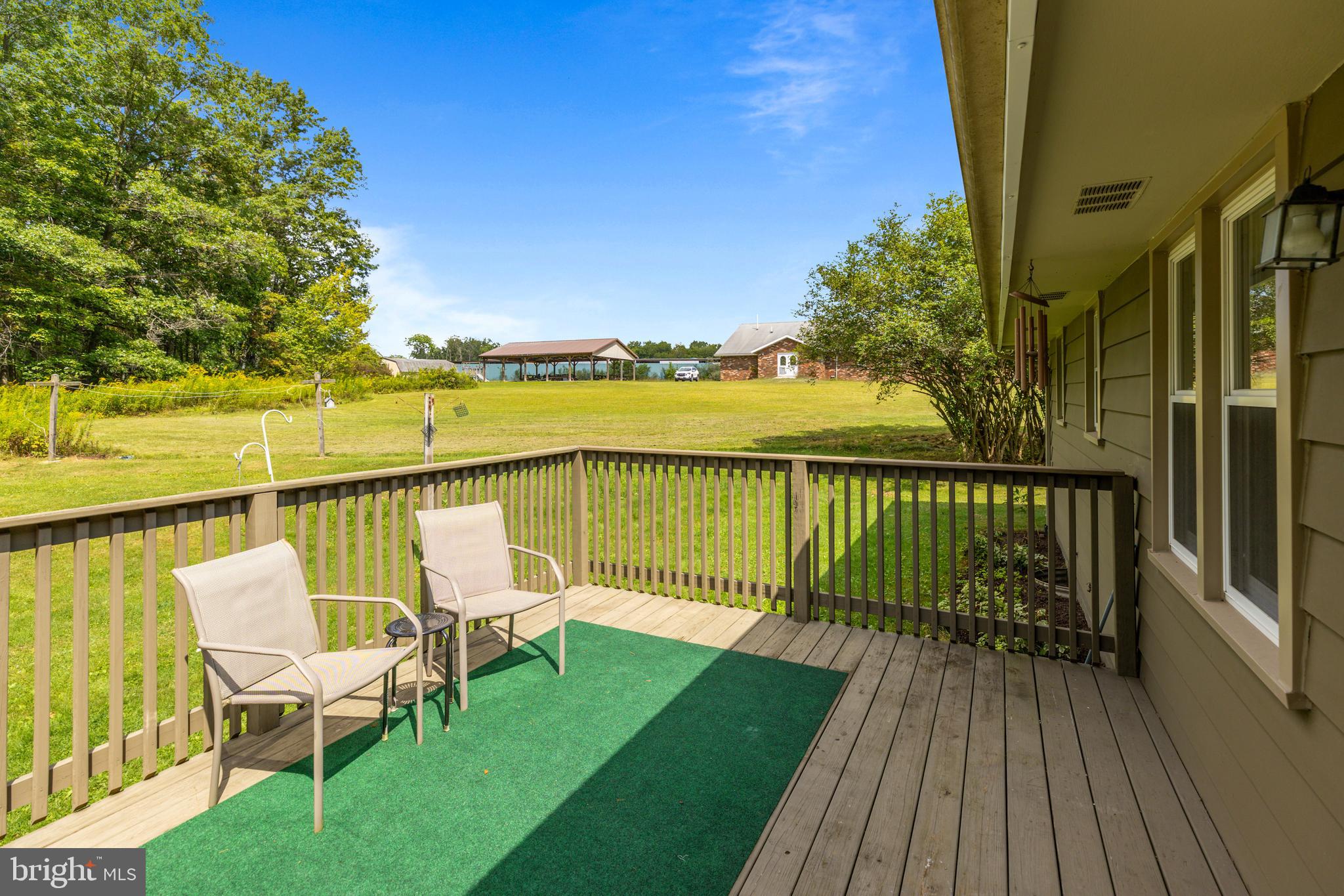 SHADY ACRES - Residential