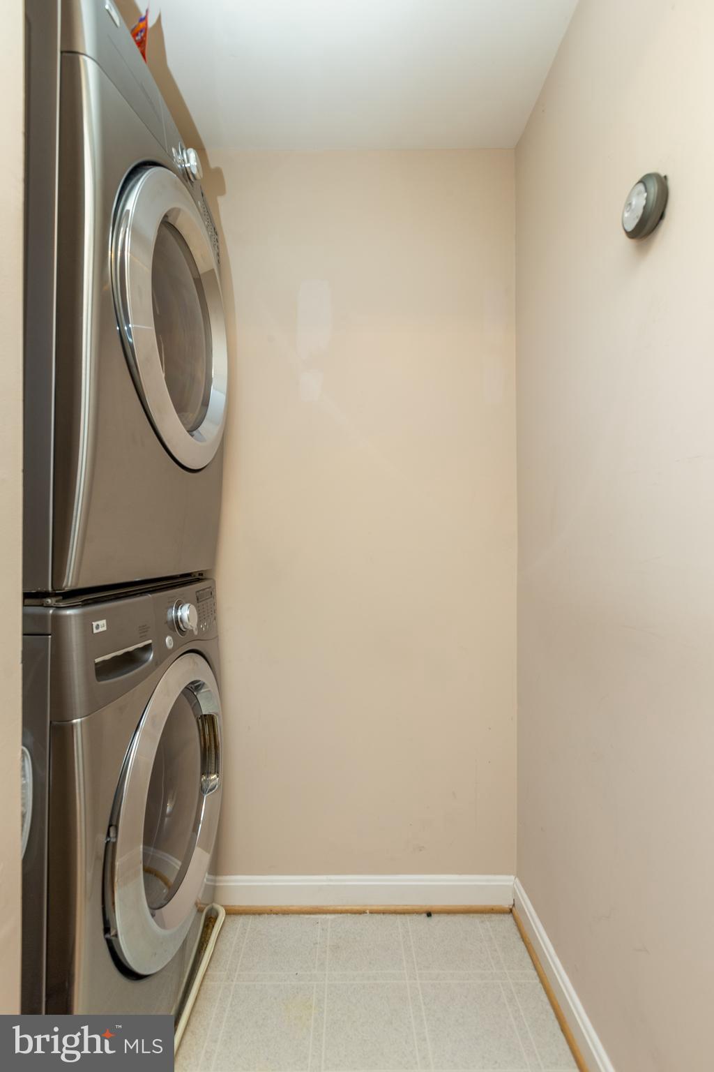 WESTBRIAR CONDOMINIUMS - Residential