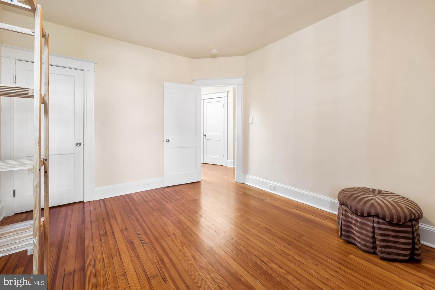 CHARLES VILLAGE - Residential Lease