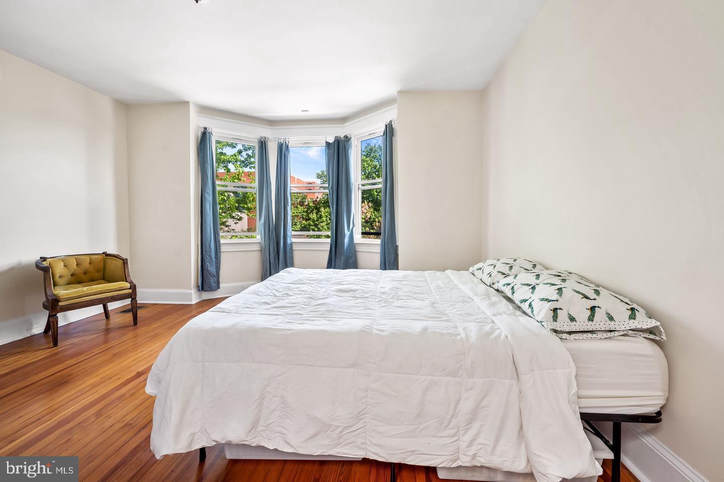 CHARLES VILLAGE - Residential Lease