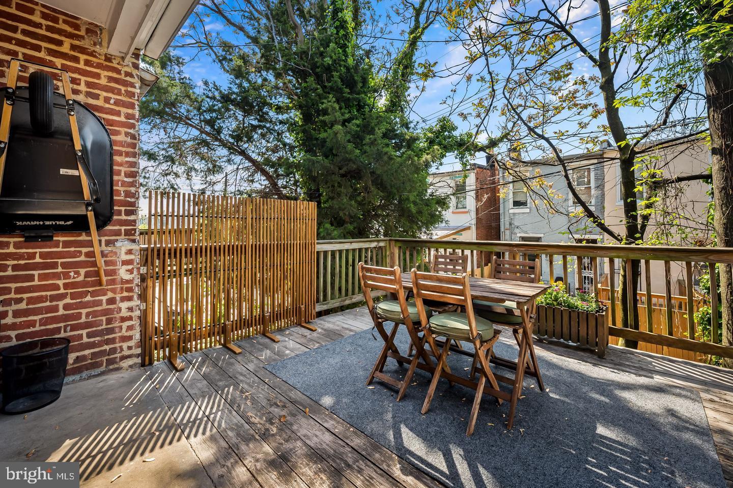 CHARLES VILLAGE - Residential Lease