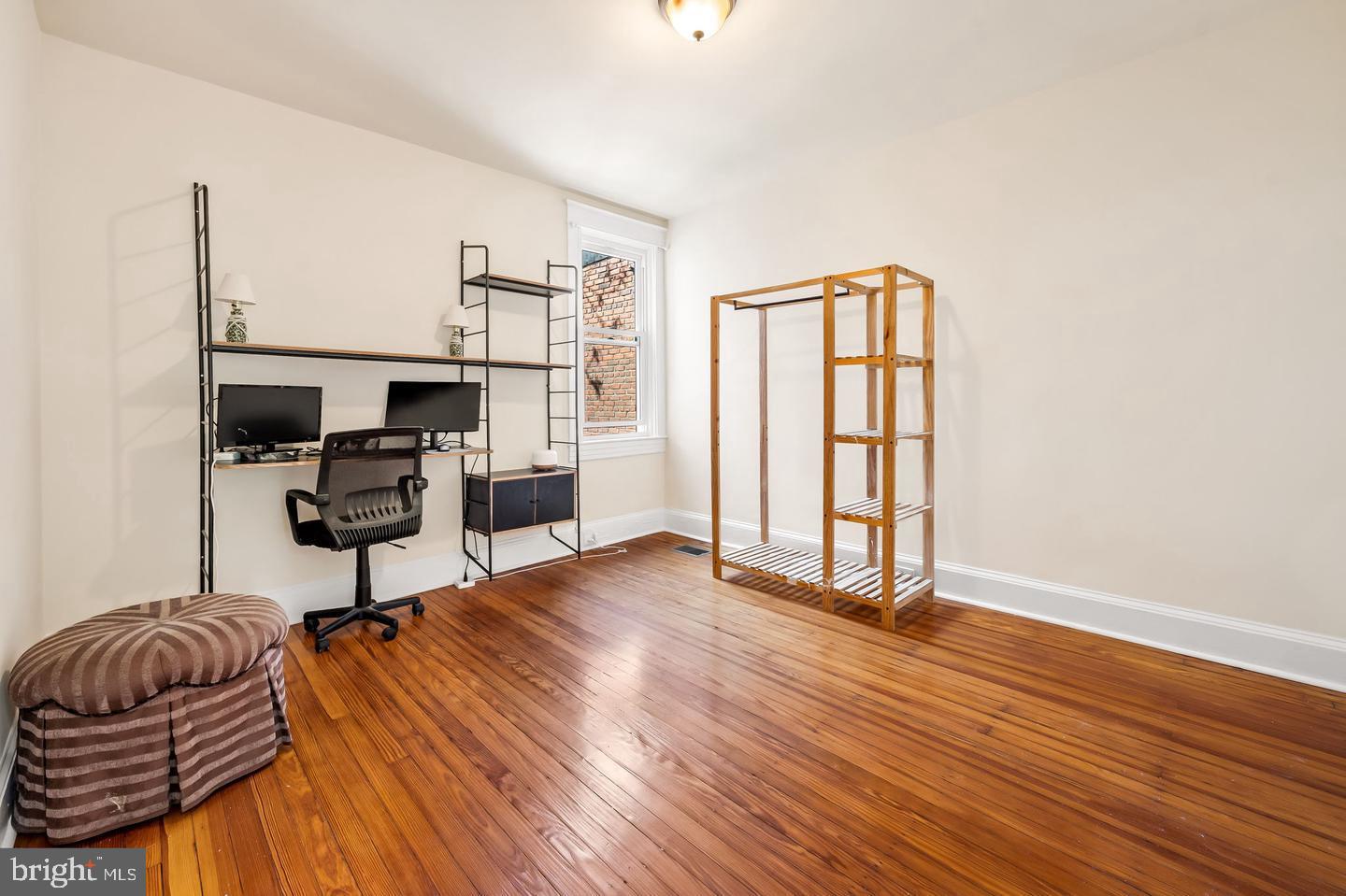 CHARLES VILLAGE - Residential Lease