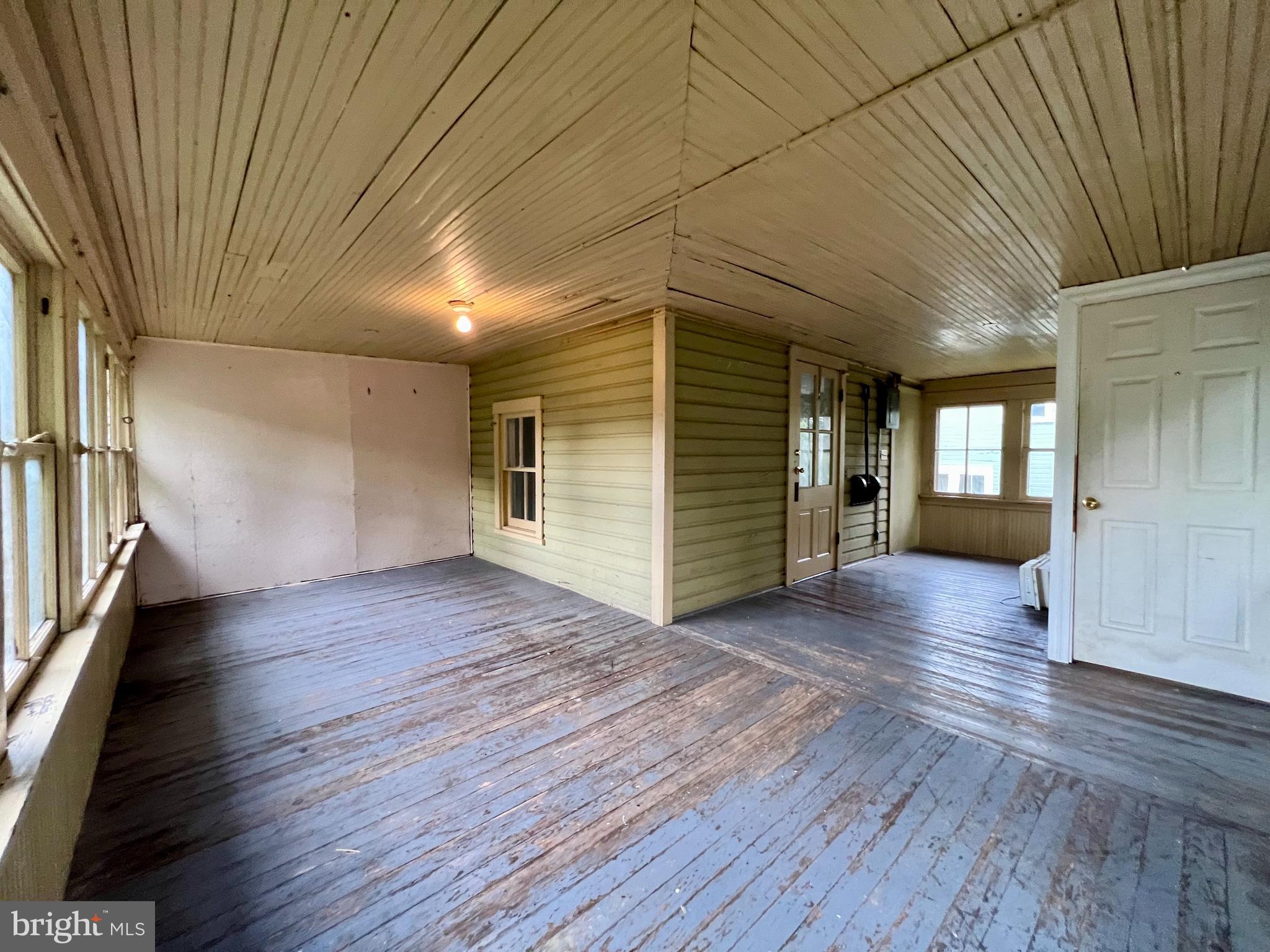 SHEPHERDSTOWN - Residential Lease