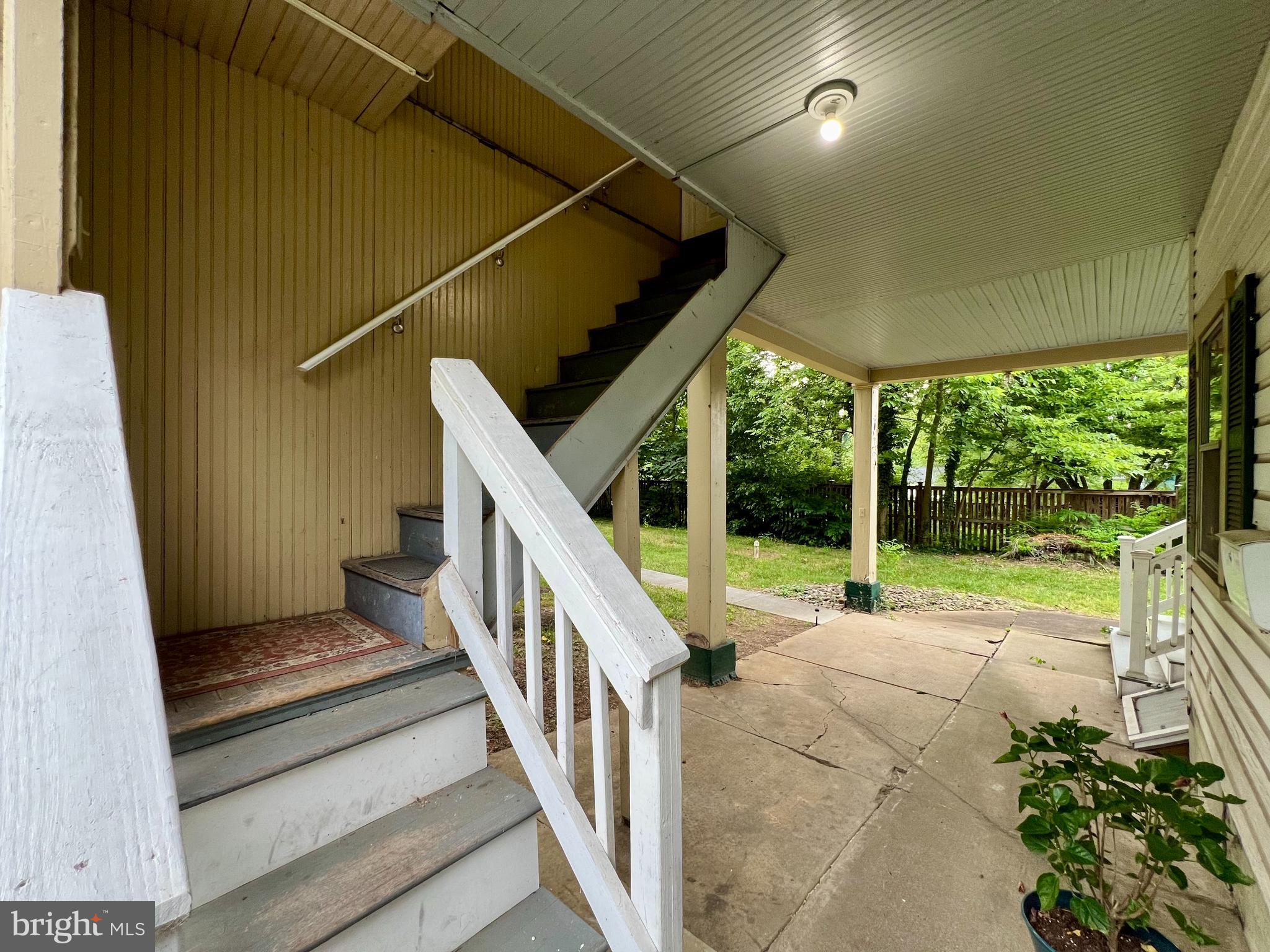 SHEPHERDSTOWN - Residential Lease