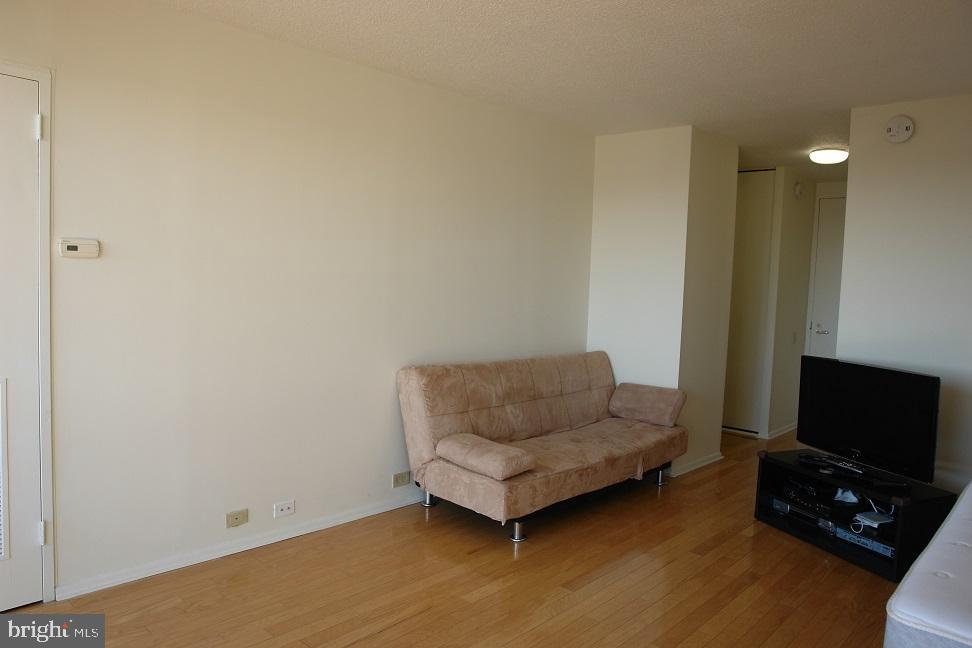 1326 SPRUCE STREET 42 1602