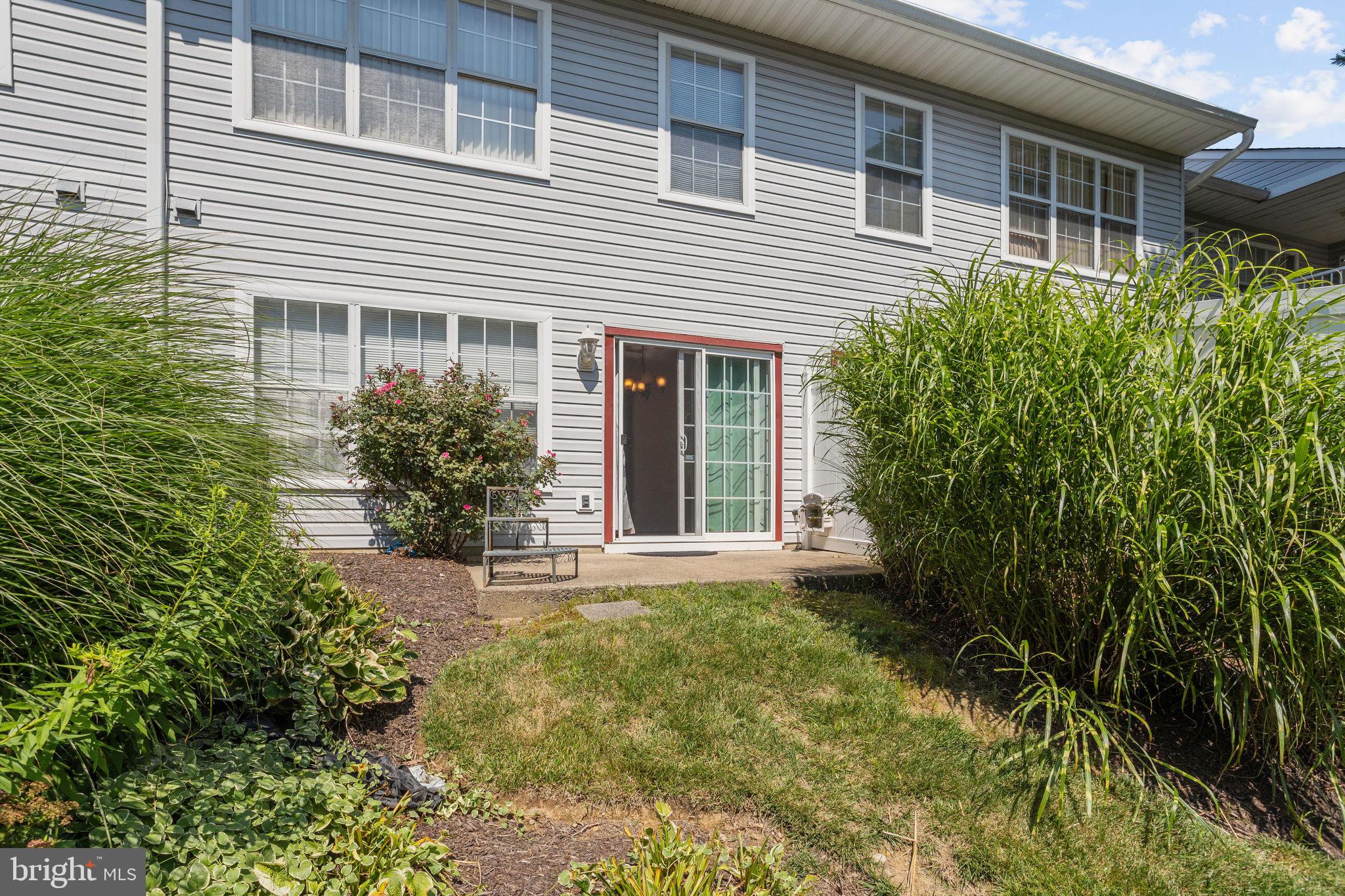 BROOKSTONE - Residential