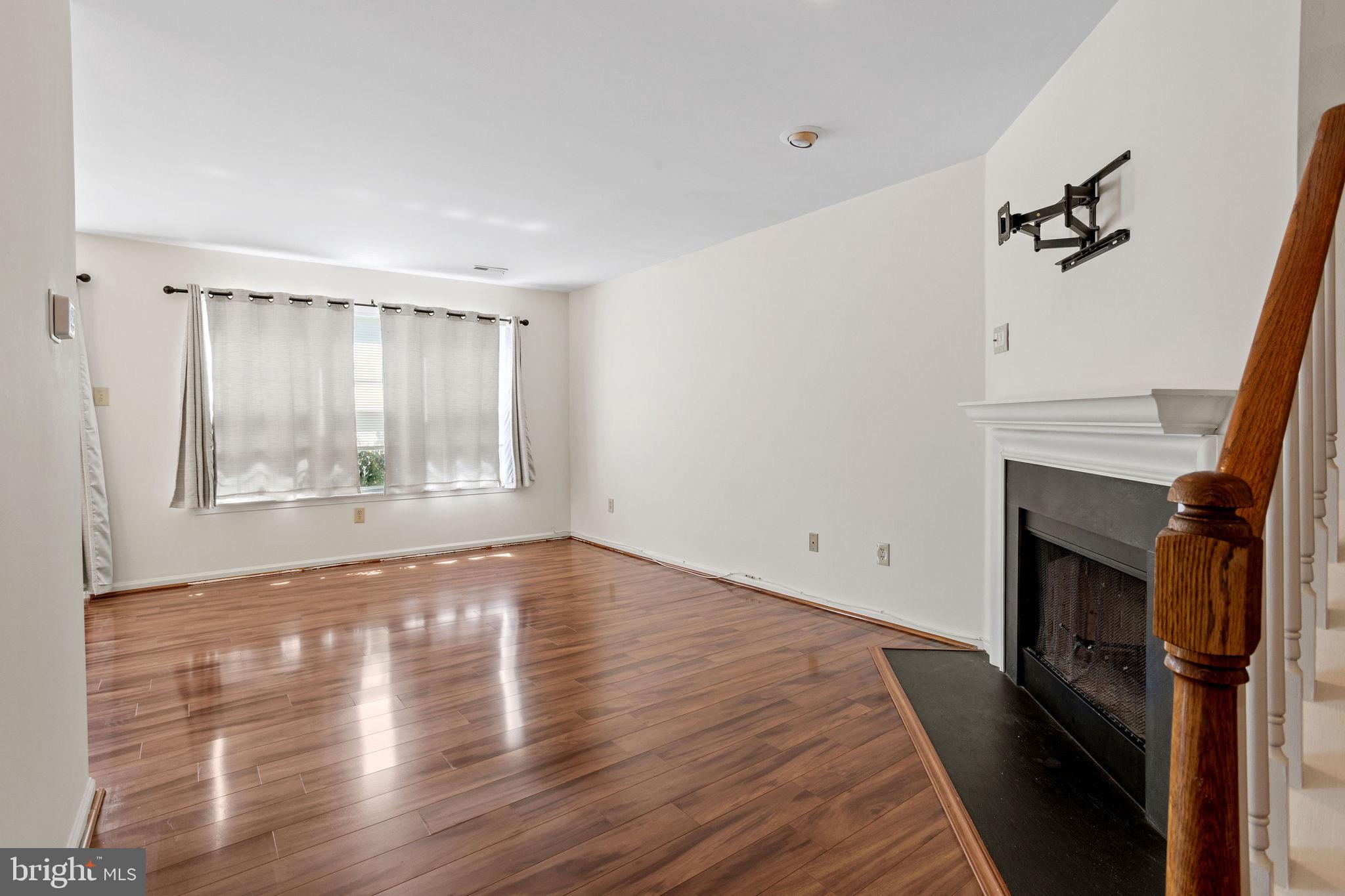 BROOKSTONE - Residential