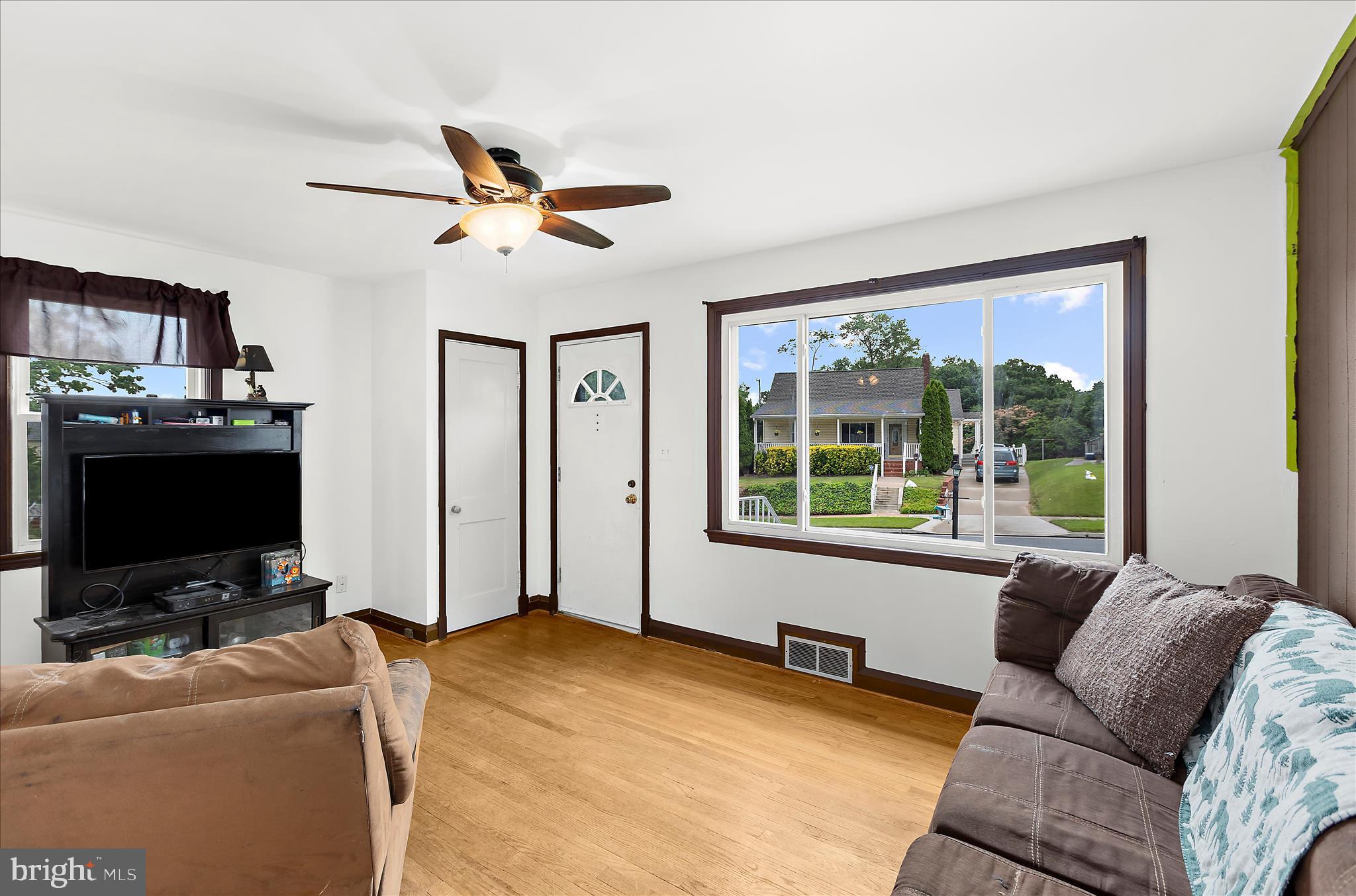 1238 OAKLAND TERRACE RD