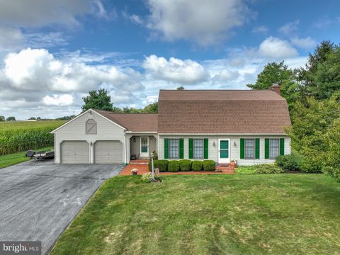Photo of 534 Oak Lane, Lititz, PA 17543 (MLS # PALA2040782)