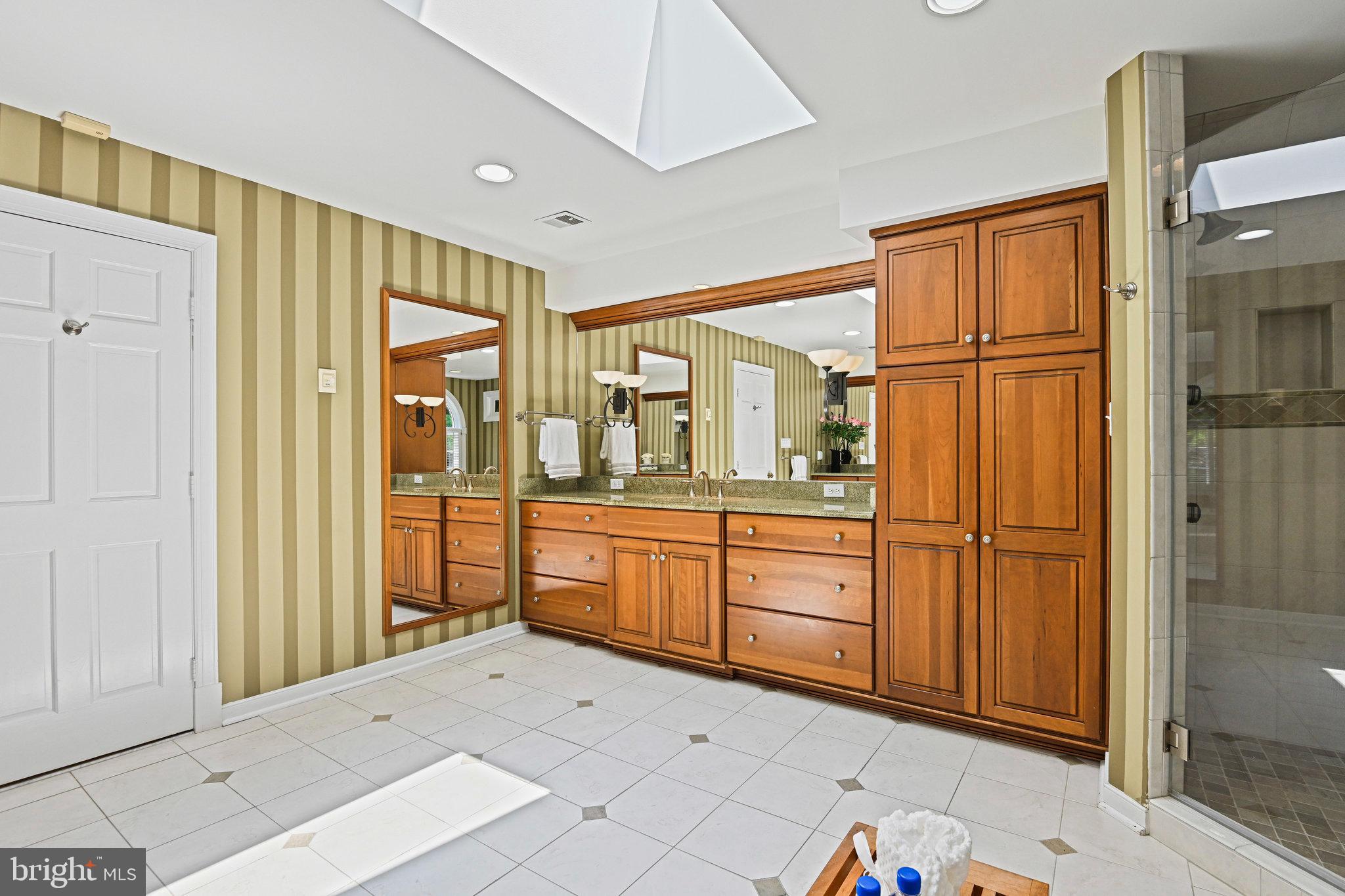 GEORGETOWN PLACE - Residential