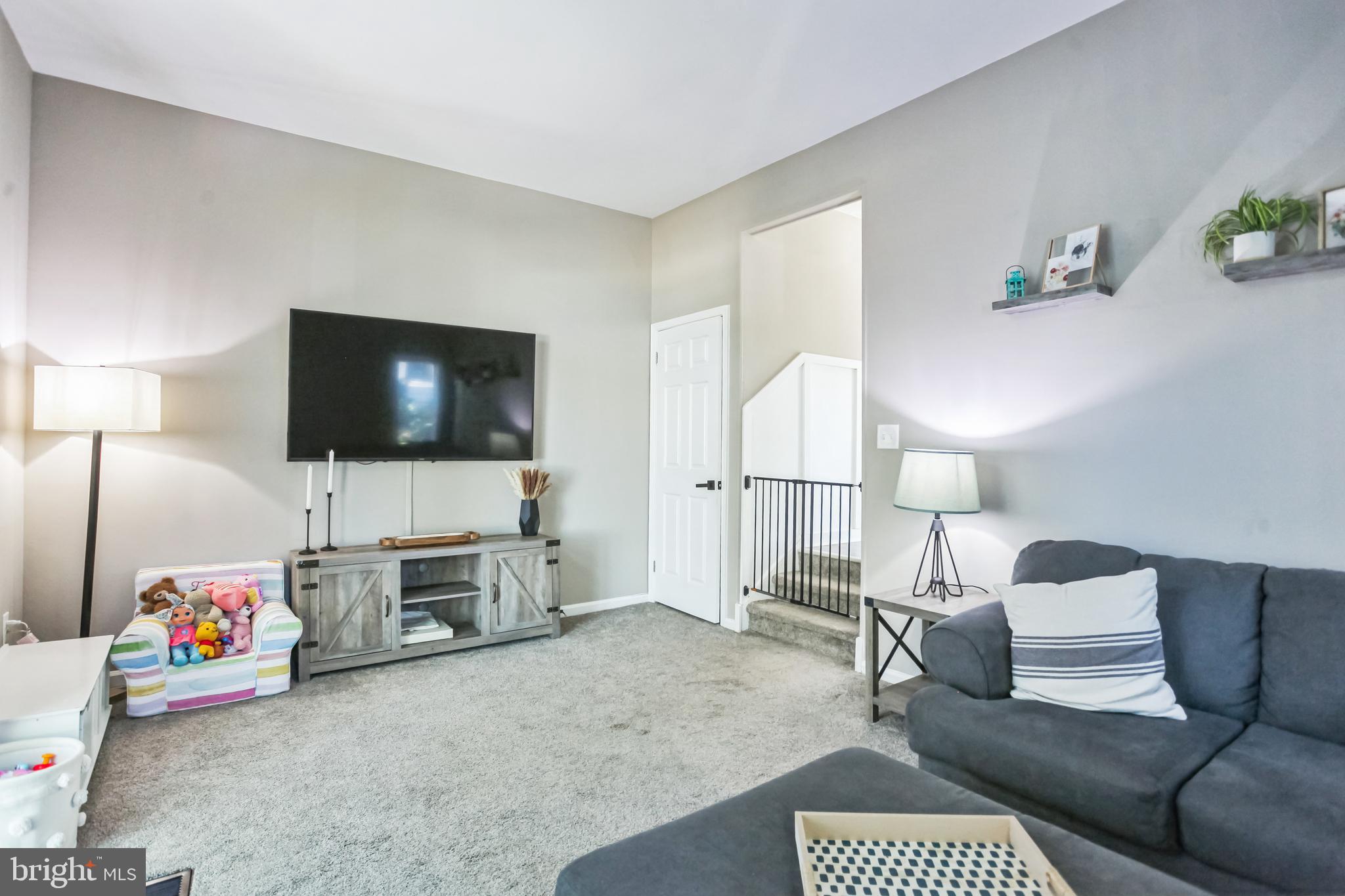 THE HIGHLANDS - Residential