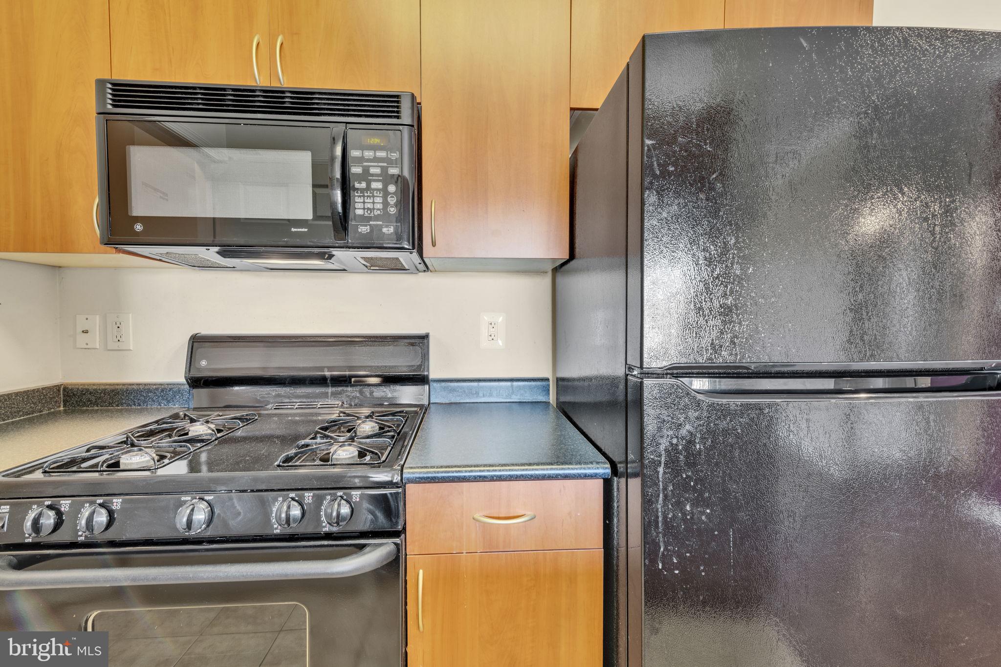 ASHMORE AT GERMANOWN COMMUNITY - Residential