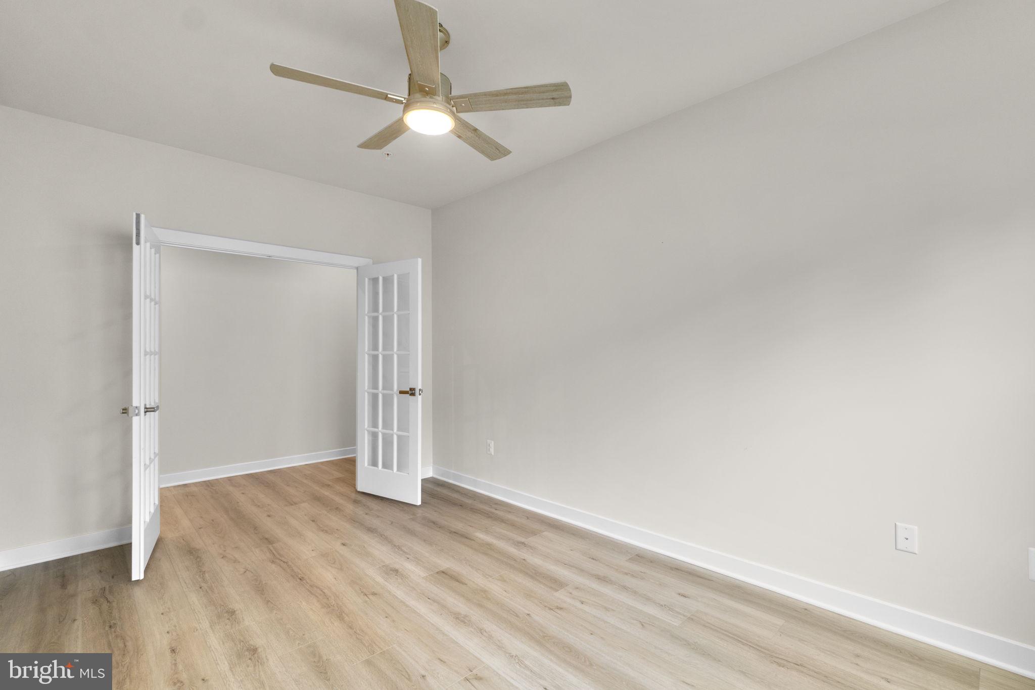 LAKE LINGANORE - Residential