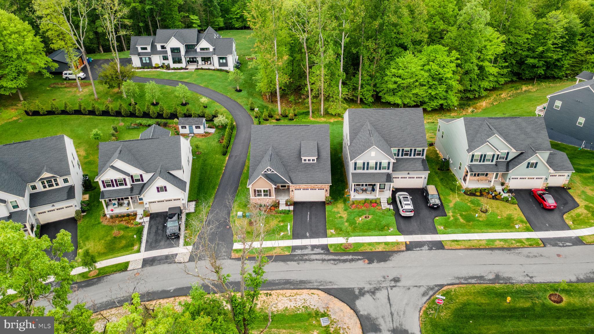 LAKE LINGANORE - Residential
